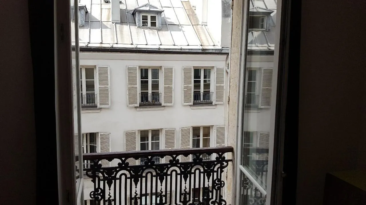 Inter-Residences Aupres Multiresidence De L'Elysee Paris 0*,