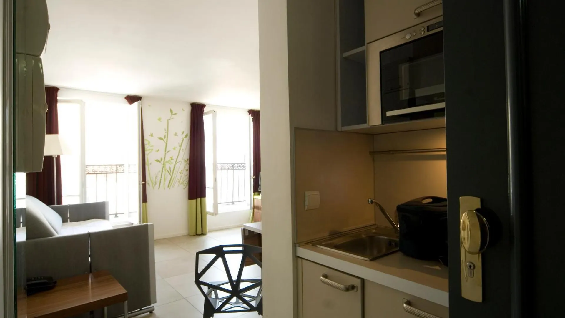Inter-Residences Aupres Multiresidence De L'Elysee Paris