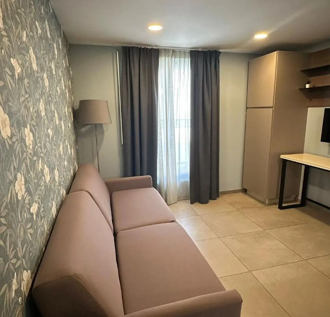 Inter-Residences Aupres Multiresidence De L'Elysee Paris 0*,